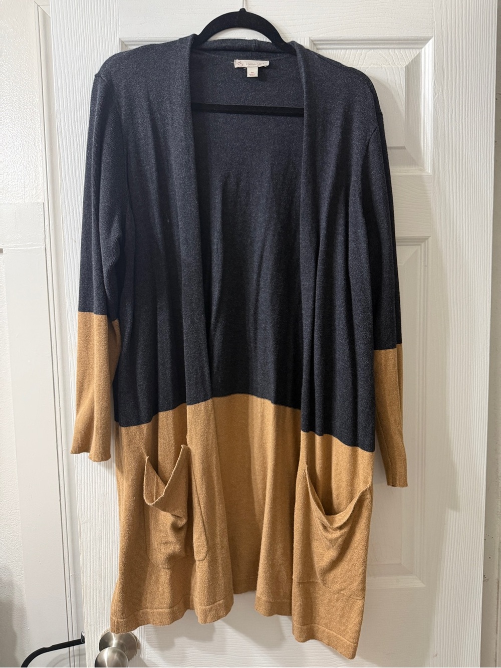 Open-Front Colorblock Cardigan Sweater in Black and Camel